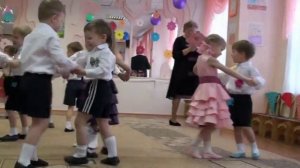 Потанцуй со мной, дружок.