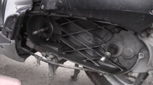 СВОИМИ РУКАМИ: Шум в заднем колесе Honda SH 150