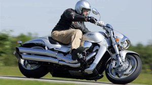 suzuki vzr 1800 intruder