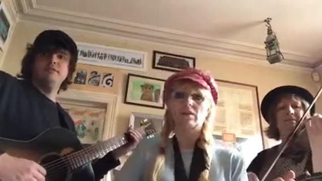 Fiddlers uke - Sylvia by Meic Stevens смотреть онлайн