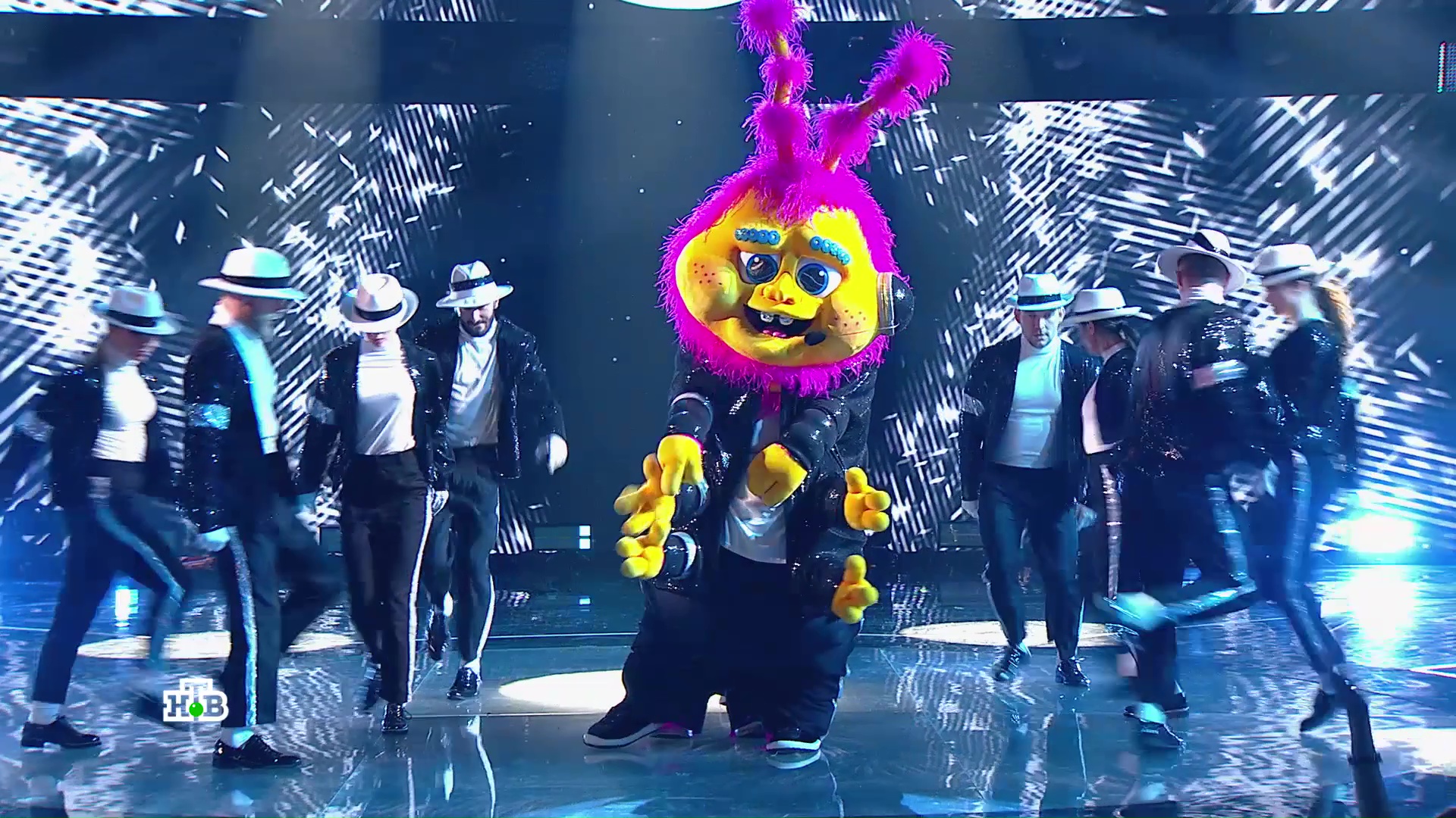 Лунная походка на шести ногах: Гусеница исполнила песню Майкла Джексона ...