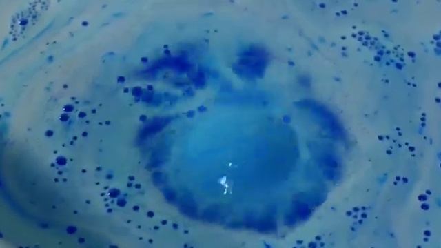 Большая детская бомбочка с утенком смотреть онлайн