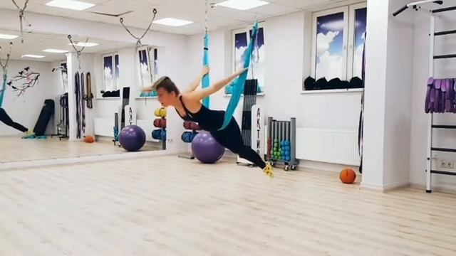 Иногда прихожу в студию, и меня накрывает вдохновение смотреть онлайн