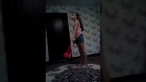 Как научиться делать вертушку с булавами.