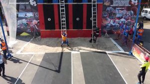 Пожарно-прикладной спорт. Подъем по выдвижной трёхколенной лестнице.