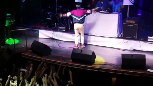 Валерий ЖИМ прыгнул в зал! смотреть онлайн