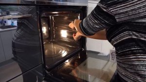 How to prepare your Smeg Oven for a pyrolitic cleaning cycle