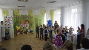 Выпускной танец "Мы маленькие звезды"