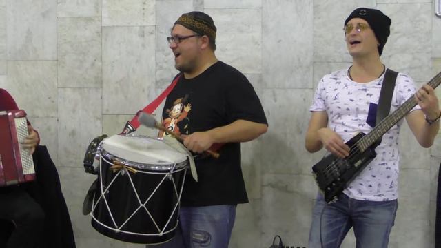 Ансамбль казачьей песни "Люди Вольные" - Маруся @ М. Боровицкая 01.11.2017 смотреть онлайн