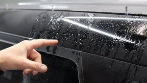 Оклейка пленкой  крыши Kia Soul (TeckWrap суперглянец)
