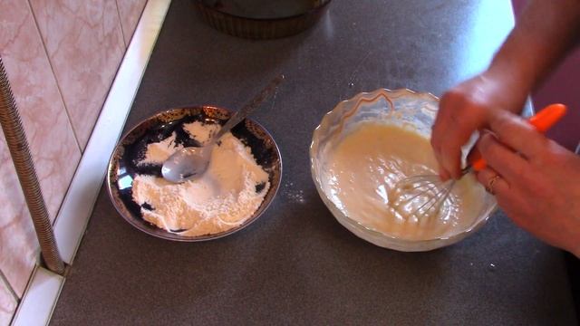 Мясной пирог на скорую руку, очень просто и быстро! смотреть онлайн