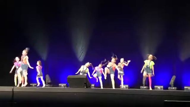 Школа танцев Ника смотреть онлайн