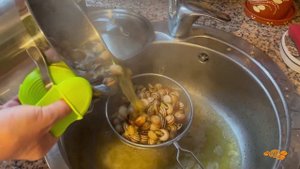 Как готовить виноградные улитки. Caracóis à Algarvia.