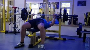 Bench press: 80 kg (177 lbs) for close 15 reps, no improvement