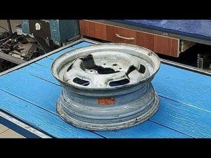 Удивительное изобретение первоклассного мастера, сделанное своими руками из автомобильного колеса