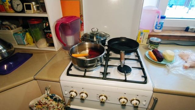 Как прожить на 1000 рублей в неделю и 4000 руб. в месяц? Продуктовая корзина 2020 смотреть онлайн