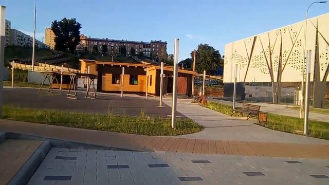 Парк Территория Раздолье в пойме реки Царица.