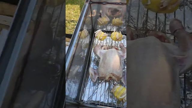 Коптим курицу. Быстрый способ приготовить копчёную курицу. Новая коптильня. Бонус на гарнир. смотреть онлайн