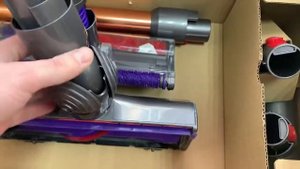 Пылесос Dyson V10