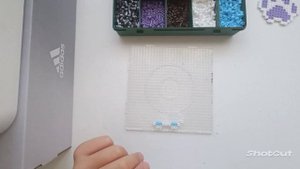 Как сделать лапку кота из термомозаики ?