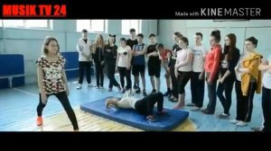 Алвидо эй мактабам алвидо мешавем аз хам чудо