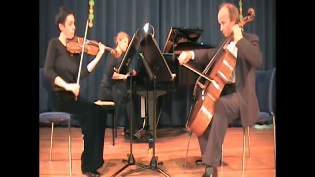 Elegie von M. I. Glinka für Klaviertrio смотреть онлайн