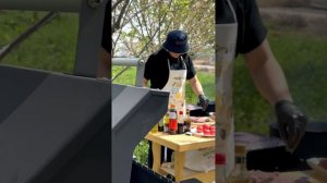 Готовим мясо на природе | Сочный стейк на мангале #мясо #стейк #шашлык #стейкнамангале #кулинария