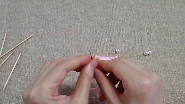 Hand Embroidery Amazing Trick with Tooth pick - Easy Woolen Flower Making - Wool Flower Design смотреть онлайн
