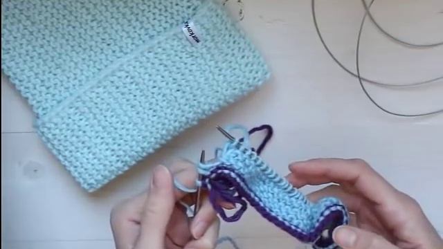 Мастер-класс / Шапка удлиненная  / Платочная вязка поперек / Шапка с отворотом / Модная верхушка /