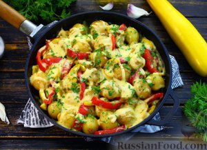 Ароматный летний гарнир.
МОЛОДОЙ КАРТОФЕЛЬ С ОВОЩАМИ