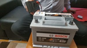 Автомобильный аккумулятор Bosch S5 005 563 400 061