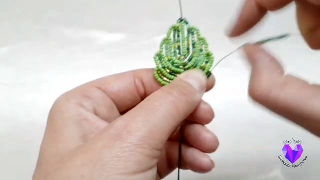 ?Как сплести Листочки из бисера мастер класс.?DIY. смотреть онлайн