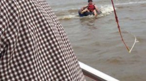 Покатушки на водной ватрушке