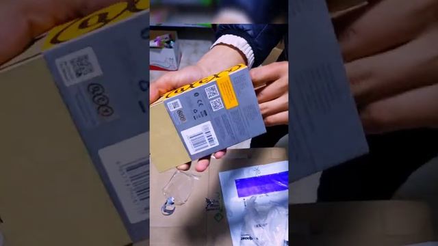 وصول الطرد في مدة 40 يوم لكن منتوج ينصح به QCY T1C смотреть онлайн