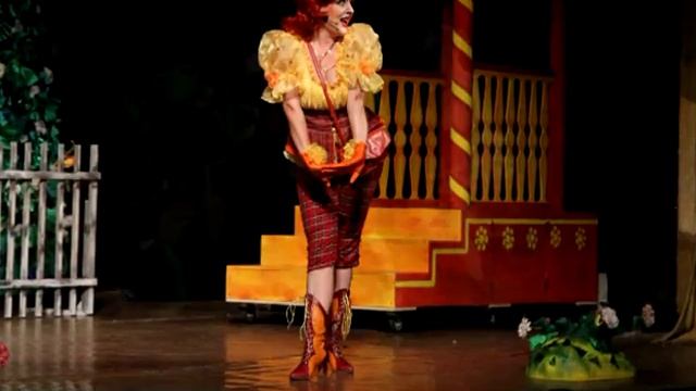 Мюзикл для детей «Золотой цыпленок» (фотослайд) смотреть онлайн