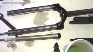 Велоремонт дома: Обслуживание воздушно-масляной вилки RockShox Tora