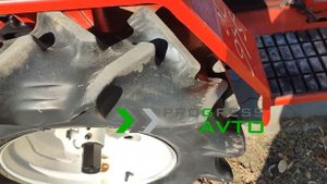 Полноприводный японский минитрактор YANMAR F13D с почвенной фрезой 3 цилиндра двухточечное креплени