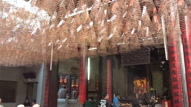 Ghost Festival Day-Praying For The Hungry Ghosts-Saigon Vietnam смотреть онлайн