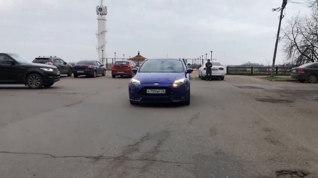 Валящая ТАЧКА за СКРОМНУЮ ЦЕНУ!!! МОЙ НОВЫЙ FORD FOCUS ST 2.0 TURBO. Обзор, тест-драйв смотреть онлайн