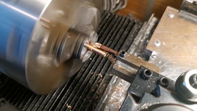 SHIMANO 20 TWIN POWER 3000MHG с главной парой PG смотреть онлайн