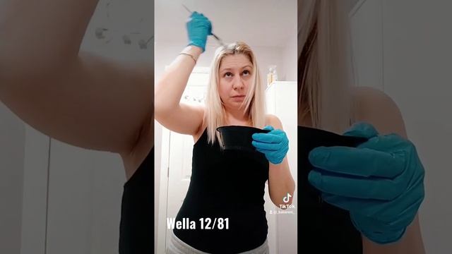 Dying my hair blonde without bleach with Wella 12/81| Боядисвам си косата руса без супра! #dying