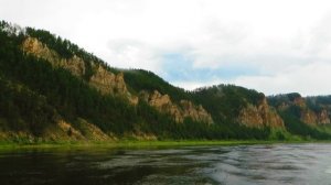 Река Лена - Красивые скалы близ рабочего поселка Алексеевск (Киренский район, Иркутская область)