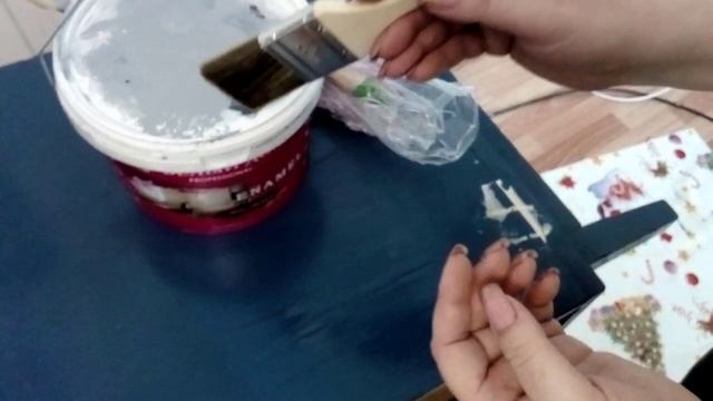 Как перекрасить старый комод/Ремонт женскими руками/Реставрация старой мебели смотреть онлайн