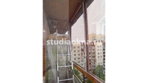 Крыша над балконом