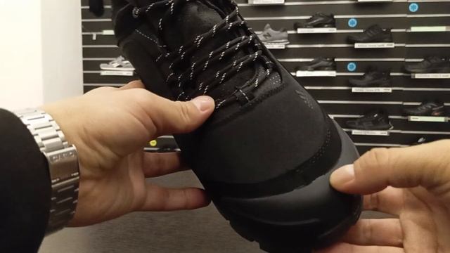 Adidas ClimaPROOF ВЕЛИКАН смотреть онлайн