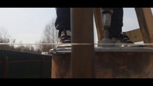 Простой способ монтажа столбов для забора | КАК ЗАБИТЬ СТОЛБ ЗА МИНУТУ