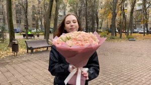 51 кустовая роза Свит Сара