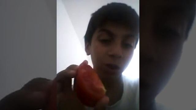 Помедор это овощ  или фрукт