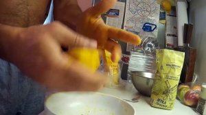 Как сделать своими руками универсальную наживку для рыбалки #Лайфхак Самодельная наживка. Мой рецеп