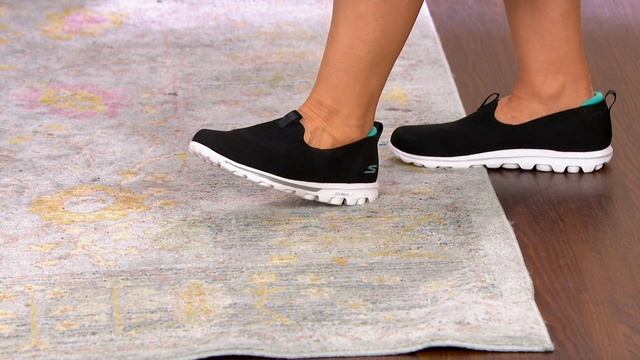 Skechers GOwalk Classic Washable Knit Slip-Ons on QVC смотреть онлайн